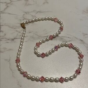 Elegant Pearl and Pink Beaded Necklace